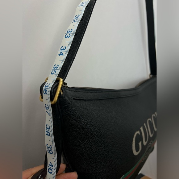 GUCCI Authentic.Half-Moon leather Bag with inspired vintage logo style. - Picture 16 of 16